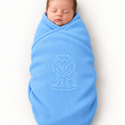 Lion Hooded Baby Blanket – كوفرتة أطفال بغطاء رأس بتصميم الأسد