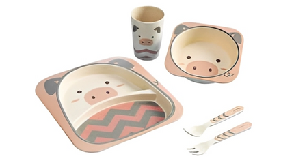 5-piece plastic dinnerware set with designs | طقم طعام بلاستك رسومات ٥ قطع