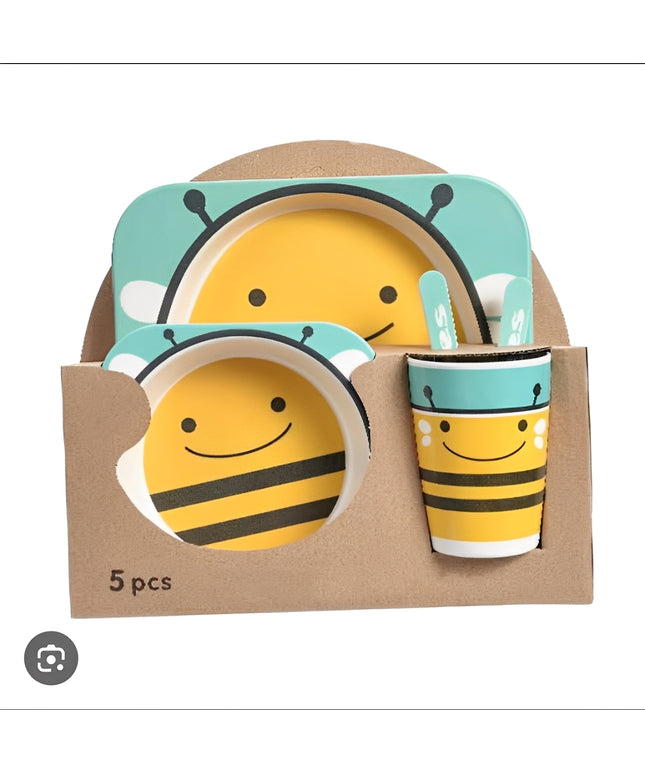 5-piece plastic dinnerware set with designs | طقم طعام بلاستك رسومات ٥ قطع